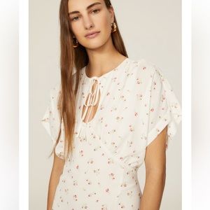 Love, Whit by Whitney Port White Floral Keyhole midi Dress